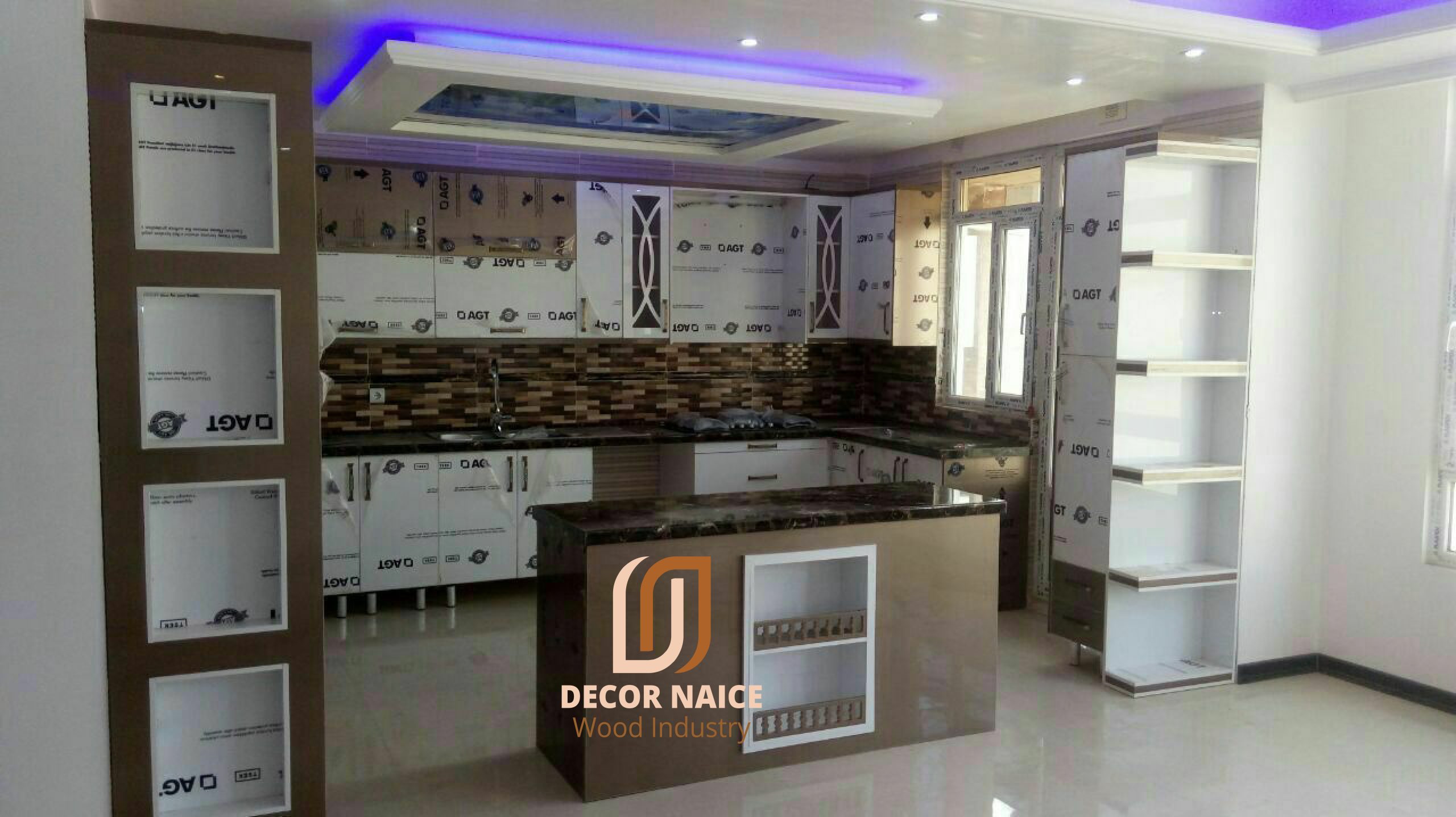 کابینت هایگلاس دکورنایس طرح آدینا